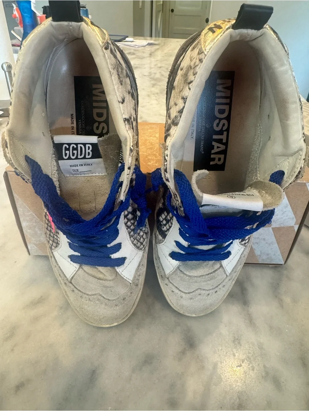 Golden Goose Women’s Mid-Top Sneakers with Pink Star and Blue Laces